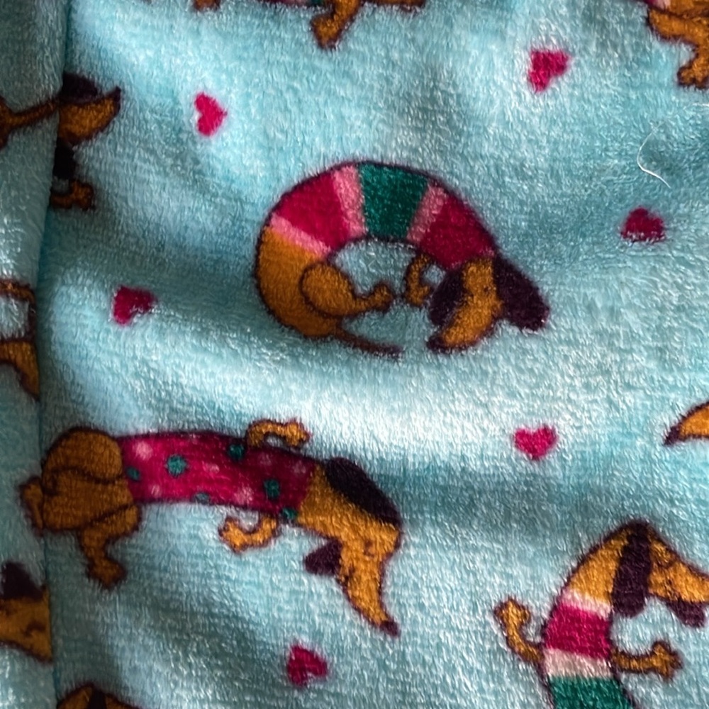 Super soft dachshund pajama bottoms. - Picture 8 of 9